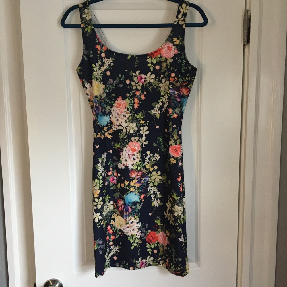 Pull&Bear Floral Bodycon Dress